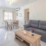 Pet Friendly In *